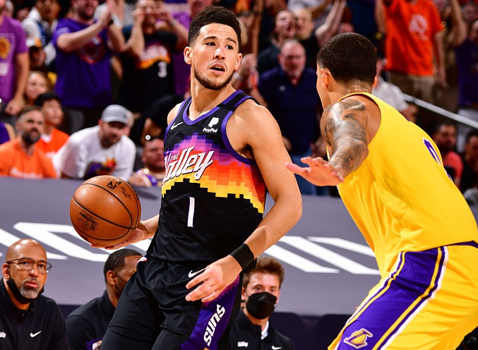  保罗关键抢断助马刺绝杀爵士  